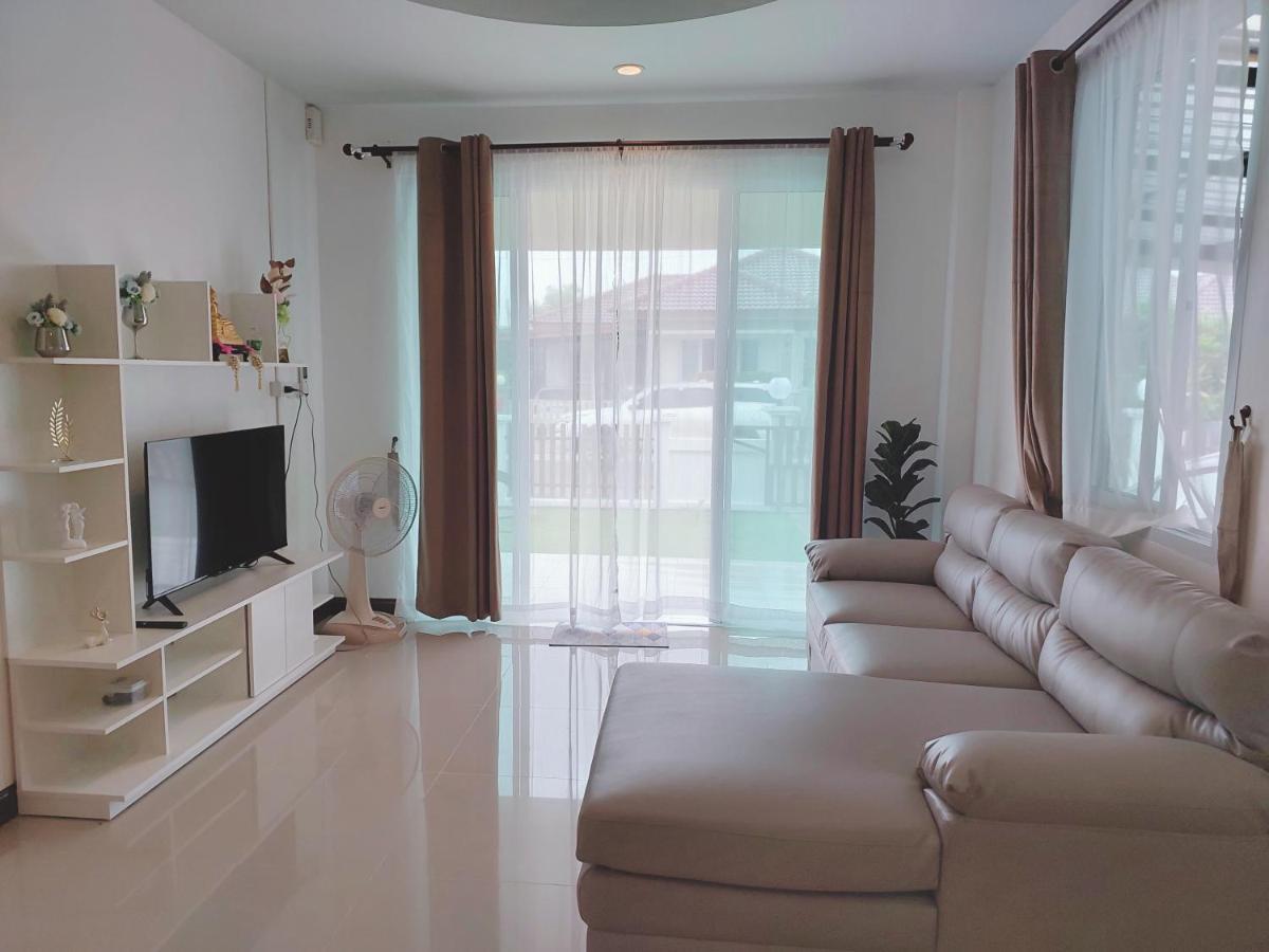 Happy Space วิลล่าทั้งหลัง 2นอน 2น้ำ ฟรี Wifi จอดรถ Nakhon Phanom Exteriér fotografie