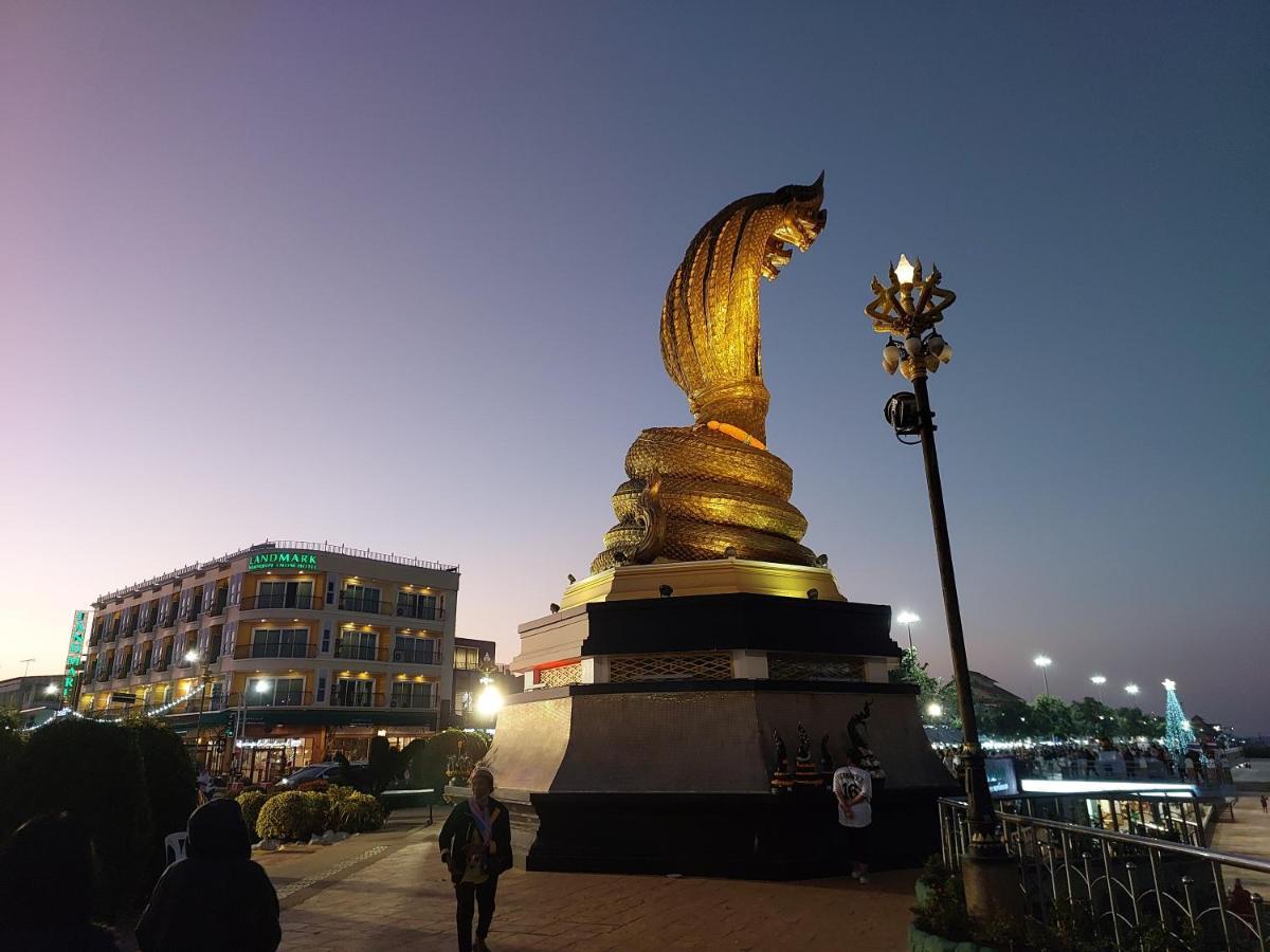 Happy Space วิลล่าทั้งหลัง 2นอน 2น้ำ ฟรี Wifi จอดรถ Nakhon Phanom Exteriér fotografie